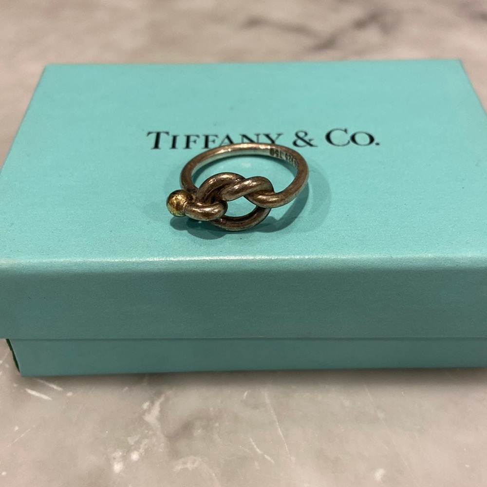 Tiffany knot ring